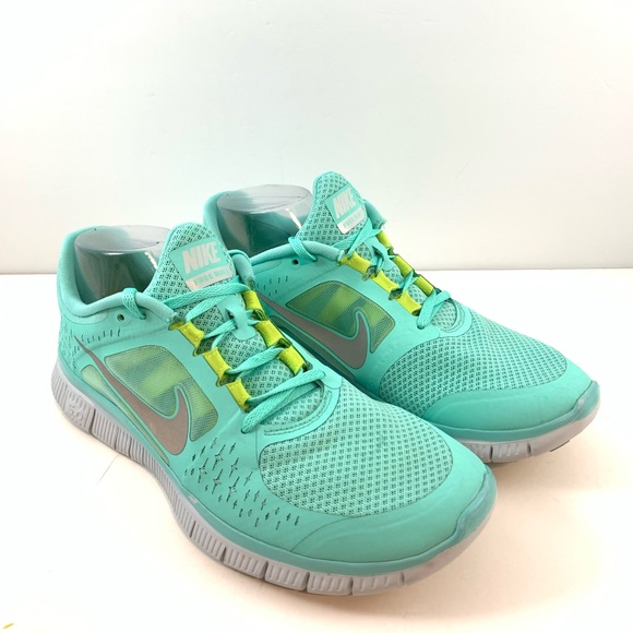 Nike Mens Daybreak SP Running Shoes White University Red Size 13 Classic for sale online eBay Nike Mens Daybreak SP Running Shoes White University Red Size 13 Classic for sale online eBay